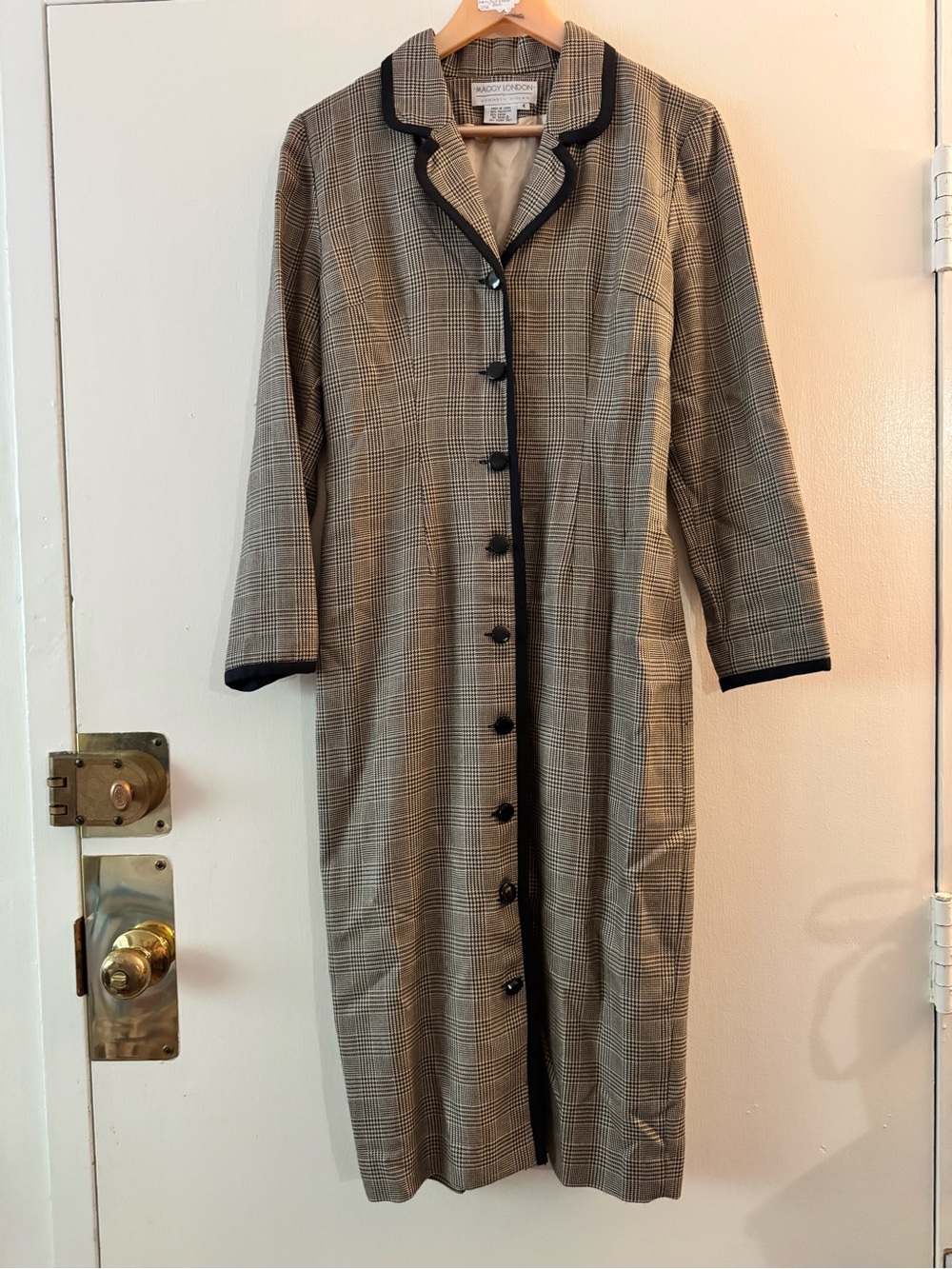 Vintage 90s Maggy London by Kenneth Nolan Beige Black Plaid Coat Dress Size 4